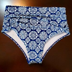 New High waisted Navy & white bikini bottoms size M